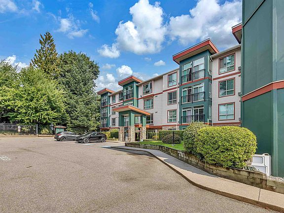 3rd image of 33485 S Fraser Way #312