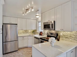 6112 Hillside Rd, Springfield, VA 22152