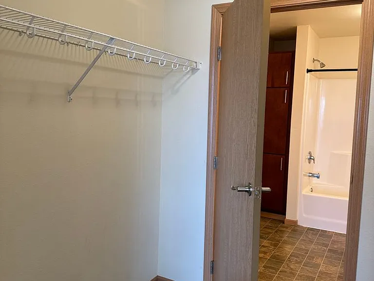 West Lake III Apartments — Photo 155