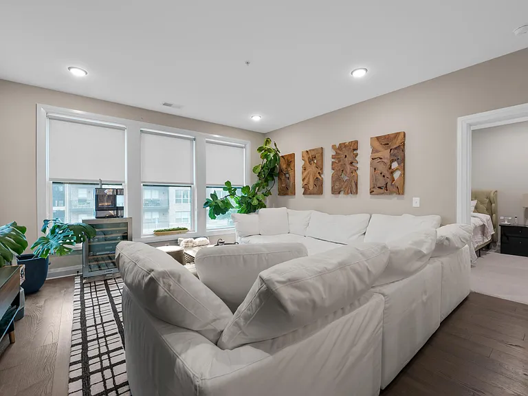 751 N 6th St #208 — Photo 12