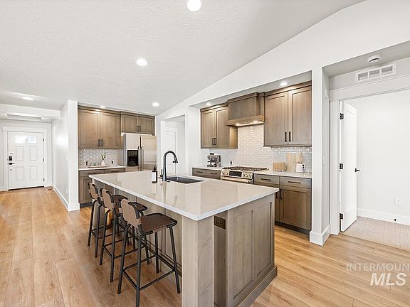 2nd image of 7077 S Cascabel Ln