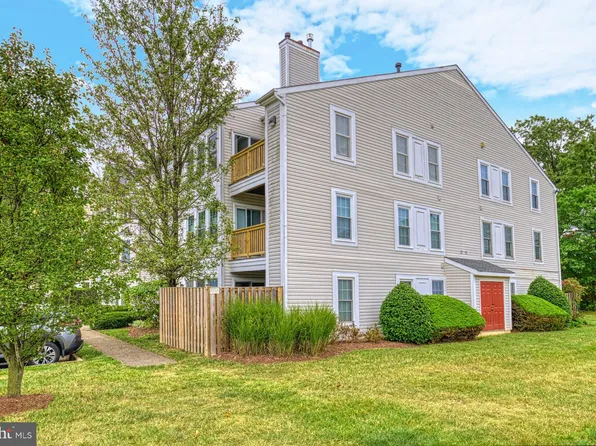 8115 Lacy Dr, Manassas, VA 20109