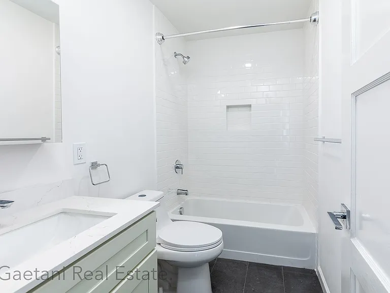 3240-3254 Taraval St #923R — Photo 10
