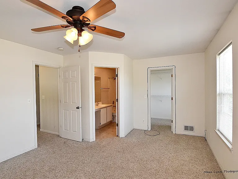 21235 Edison Ln — Photo 14