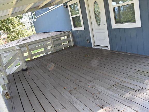 4th image of 15 Walnut Ln