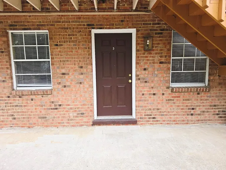 113 Courtney Ave NE #3 — Photo 1