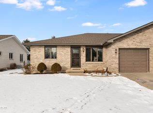 1019 John St #A, Yorkville, IL 60560