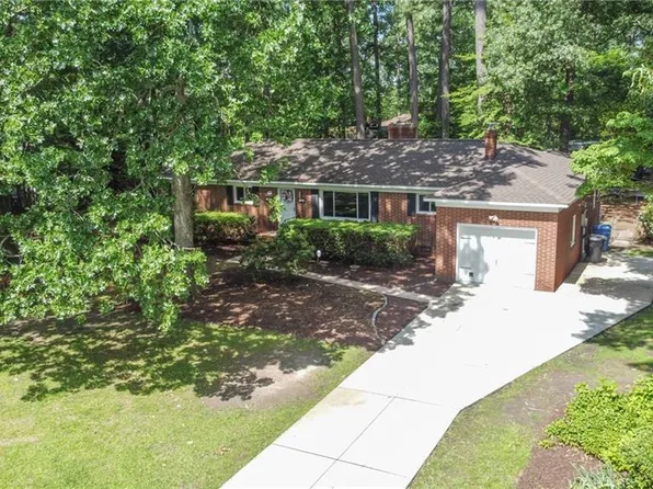 709 Wolfsnare Cres, Virginia Beach, VA 23454