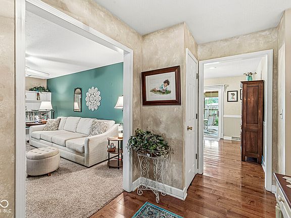 4th image of 6481 Walnut Way