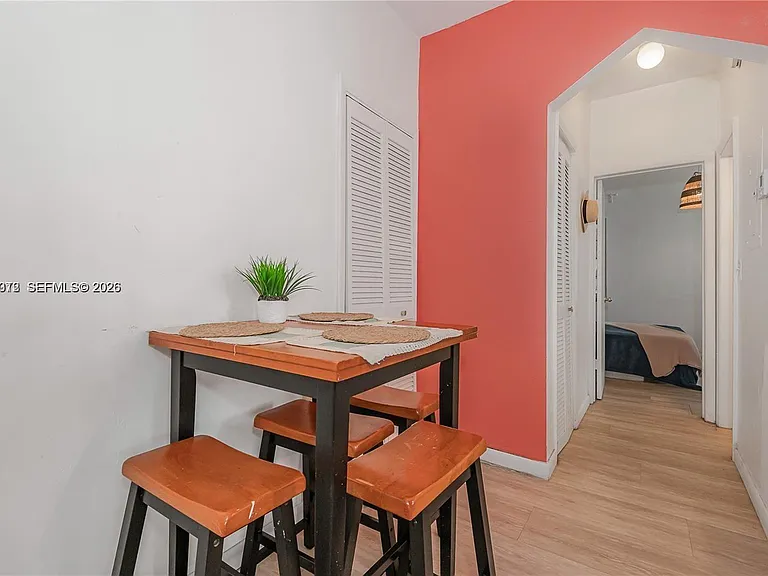 530 15th St #104 — Photo 12