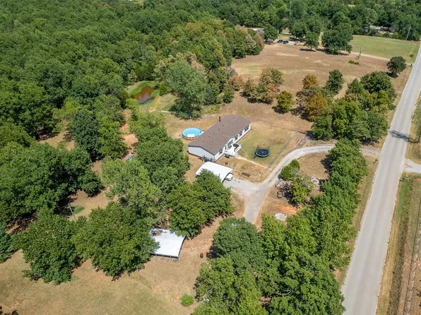 19401 SE 134th St, McLoud, OK 74851