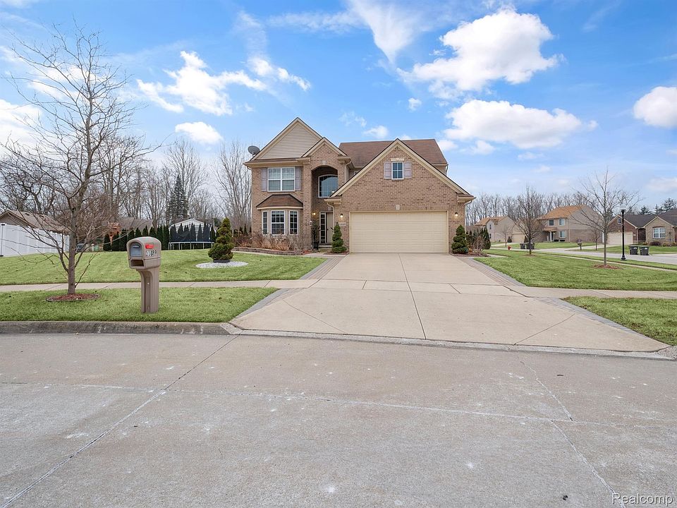 1st image of 11889 Lakepointe Dr