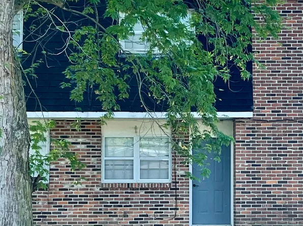 4384 W Bellview Dr, Columbia, MO 65203
