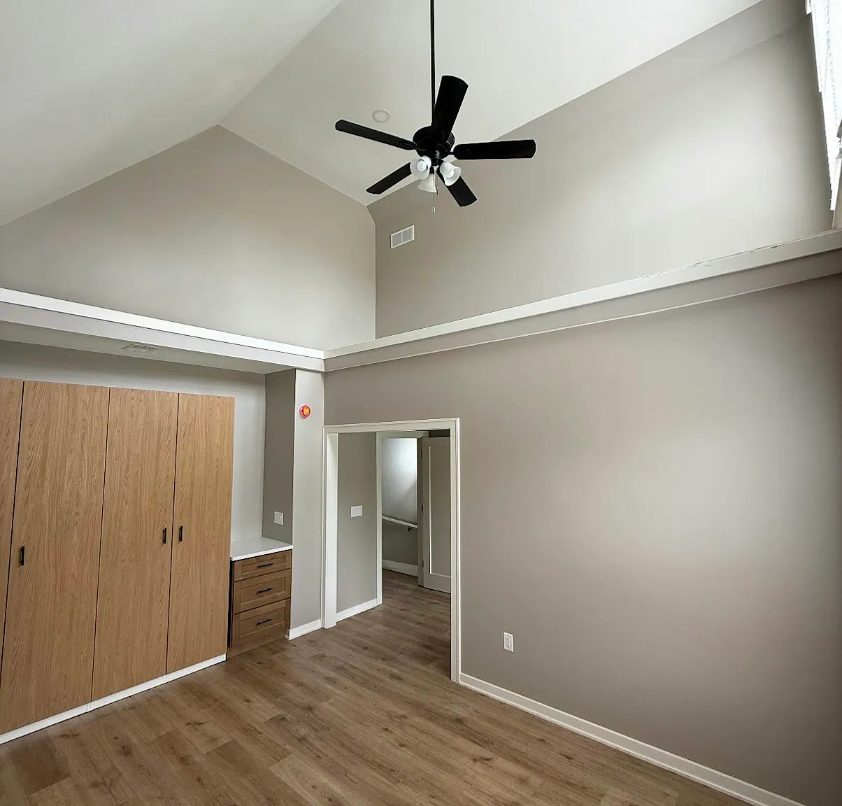 2589 South Delaware Avenue, Unit Upper — Photo 2