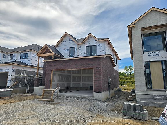 2nd image of 31 Allister Dr