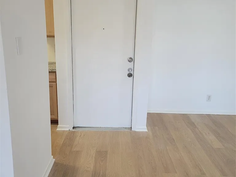 8425 Hearth Dr #25 — Photo 28