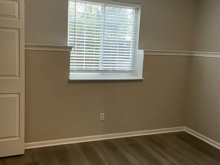 Bedroom 3 (Lower Level)