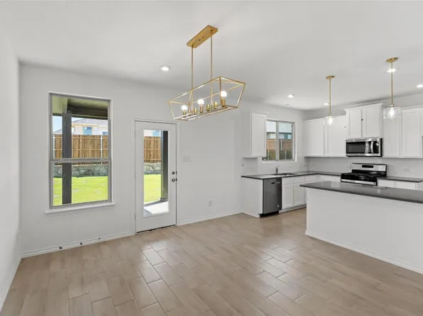 123 Lost Oak Dr, Cleburne, TX 76031