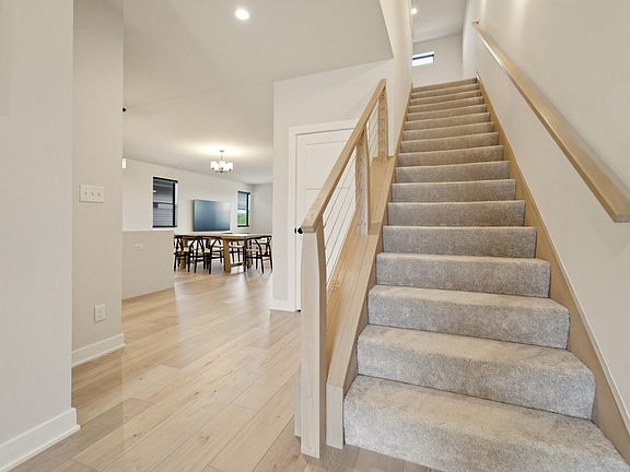 5th image of 278 Sawgrass Dr