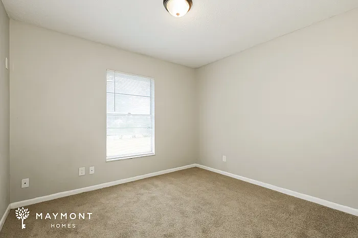 14635 State St — Photo 10