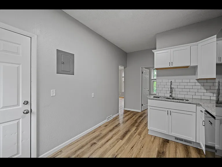745 Margaret St #4 — Photo 11