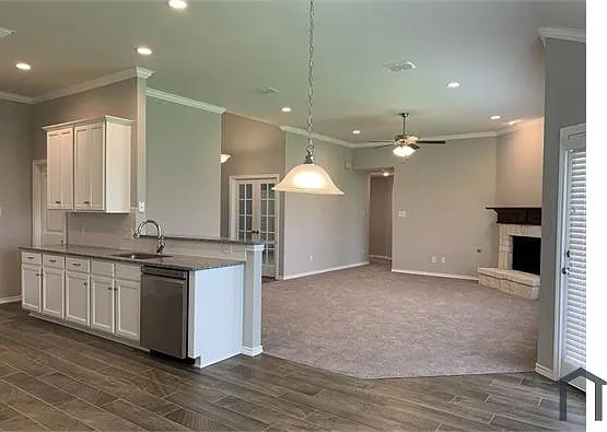 1925 Green Terrace Dr — Photo 10
