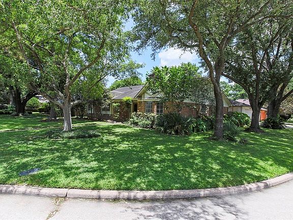 3rd image of 11526 Bent Trail Ct