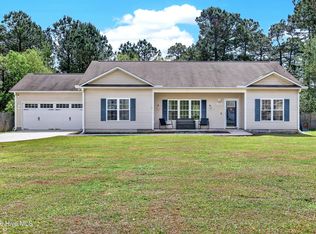 112 Lilac Lane, Richlands, NC 28574