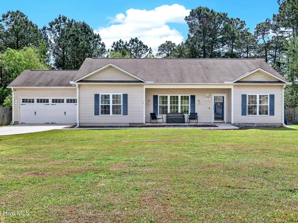 112 Lilac Lane, Richlands, NC 28574