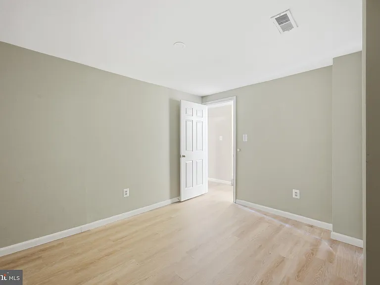 15622 Cliff Swallow Way — Photo 21