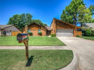 418 Golden Oaks Dr, Norman, OK 73072