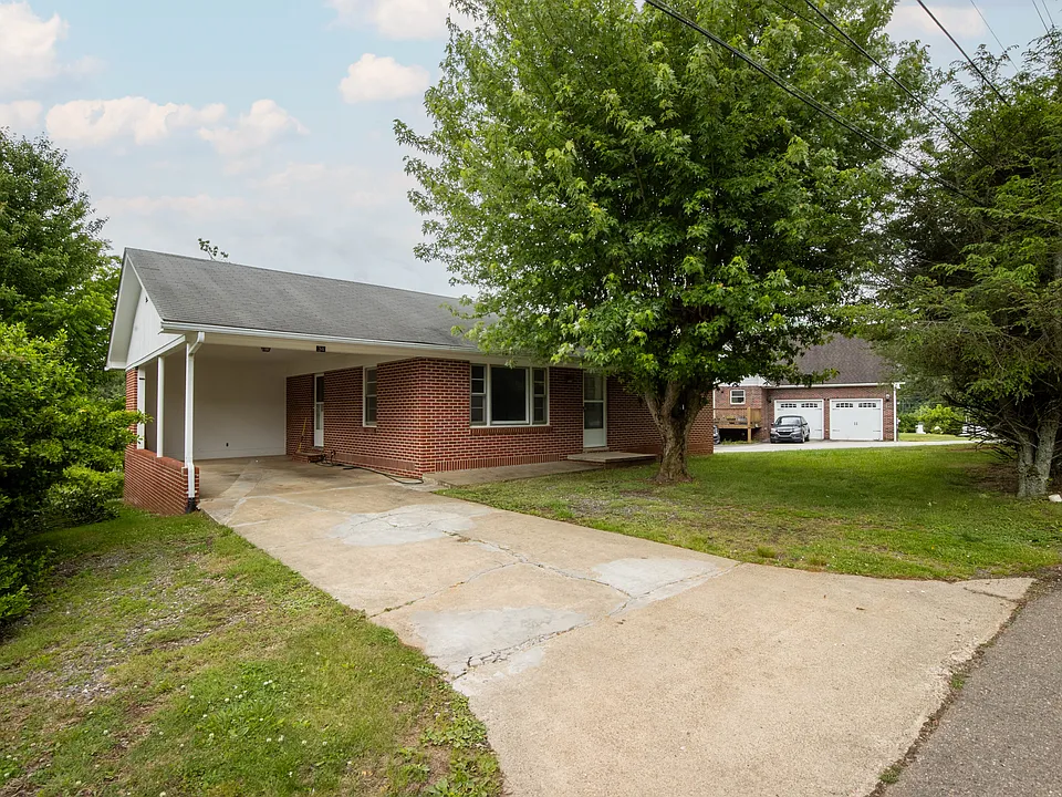 34 Boone St