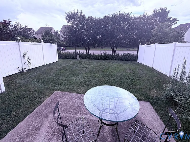 936 Jamerson Ln — Photo 13