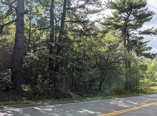 556 Kenduskeag Ave, Bangor, ME 04401