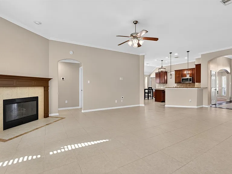 10103 Sweet Willow Ln — Photo 9