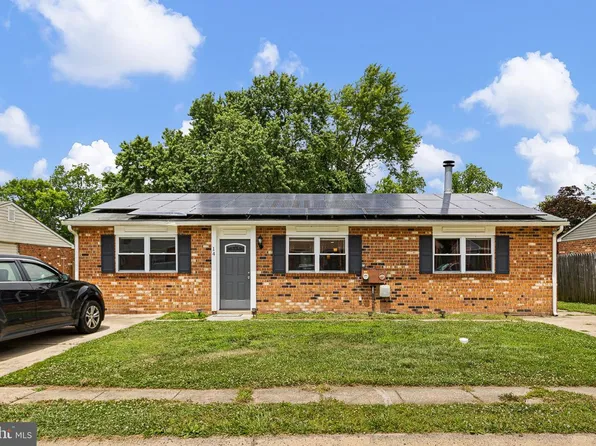 14 Bach Dr, Newark, DE 19702
