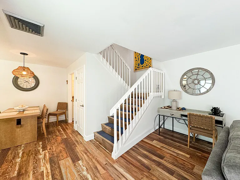 2821 28th Ct — Photo 6