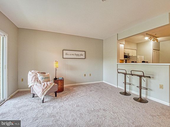 3rd image of 12915 Alton Sq APT 305