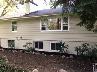 199 S Pierce Rd, East Greenwich, RI 02818