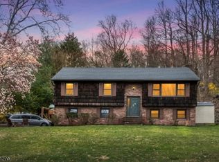 236 Grandview Ave, North Caldwell, NJ 07006