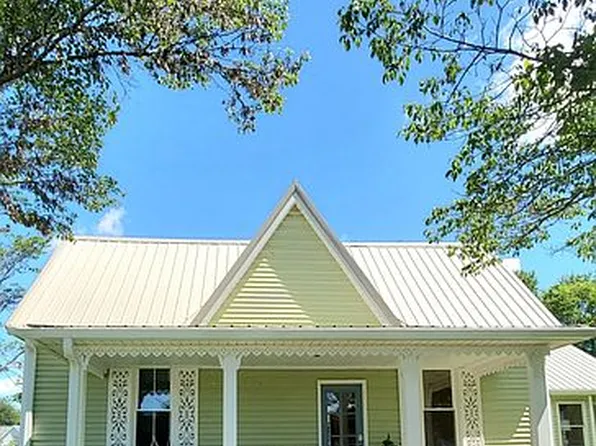 380 W Vincennes St, Orleans, IN 47452