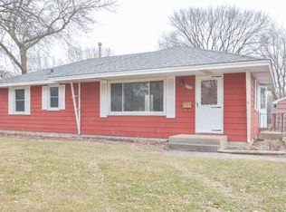8755 Hamlet Ave S, Cottage Grove, MN 55016