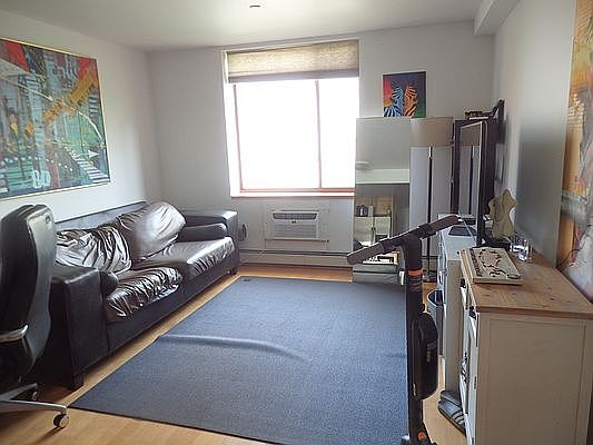 1st image of 428 W 49th St APT 4A
