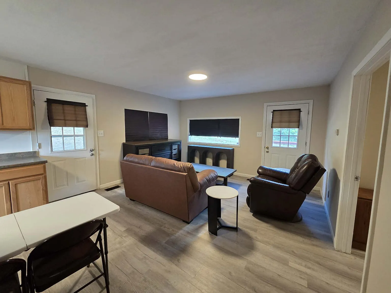 2 bed, 672 sqft, $1,600 — Photo 4
