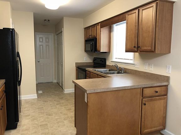 2nd image of 213 Mallard Creek Dr
