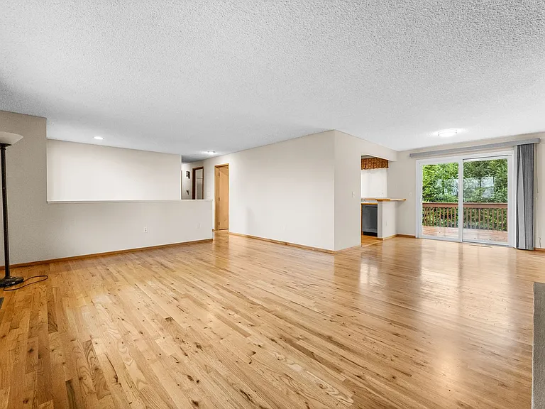 1502 Adams St — Photo 5