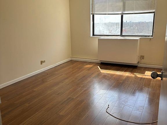 5th image of 2 Bay Club Dr APT 12M