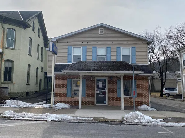 105 W Shirley St, Mount Union, PA 17066