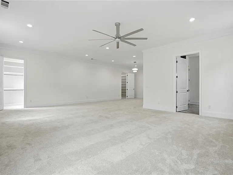 2415 Rugby Ave — Photo 15