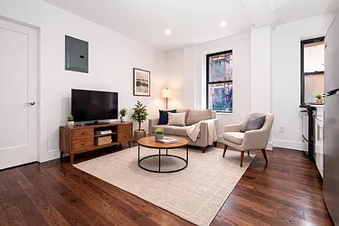 2 Saint Nicholas Terrace, #3